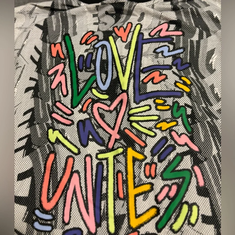 adidas‎ LOVE UNITES DOODLE PRINT TEE (GENDER NEUTRAL) Size M